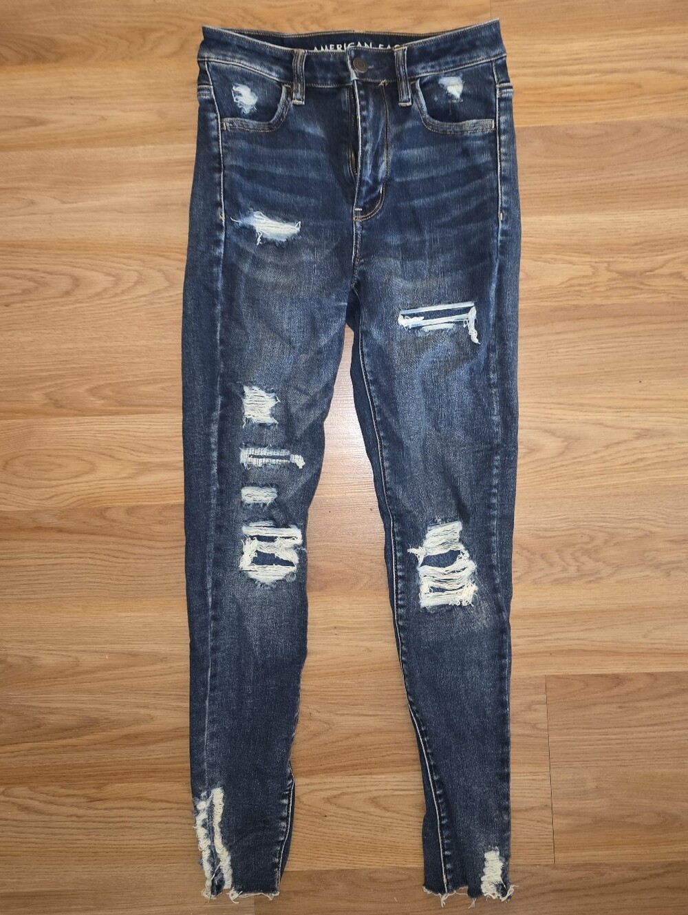 American Eagle Distressed Dark Blue Women's Skinny Jeans